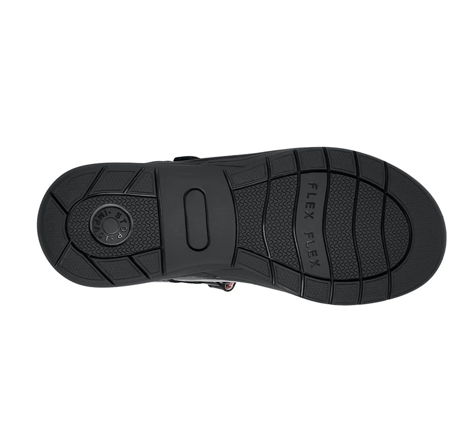 Zapato escolar en charol negro para niña VAVITO
