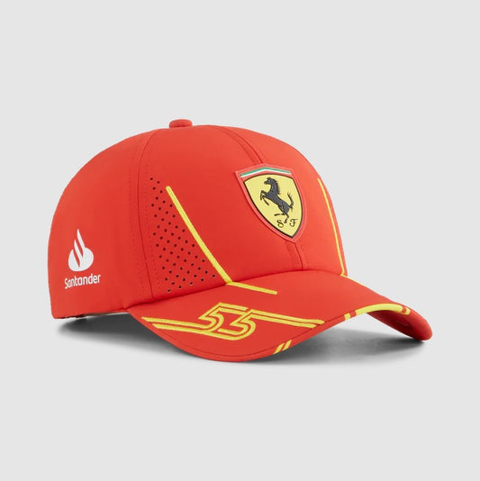 Carlos Sainz Gorra F1 Escudería Ferrari